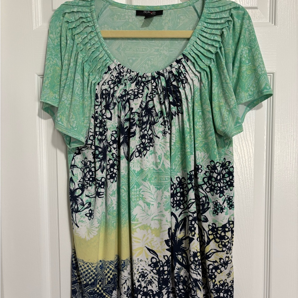 Style & Co. Woman Mint and White Patterned Blouse